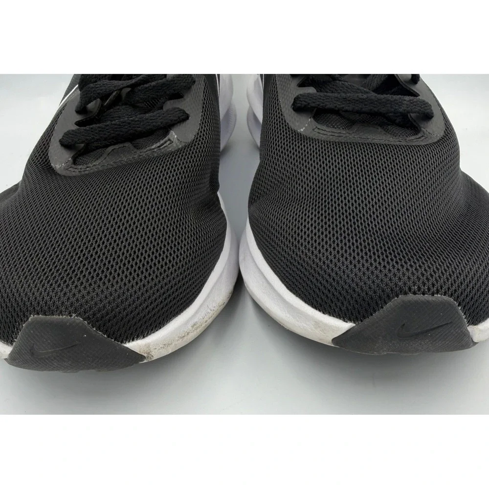 Nike Downshifter 11 Running Shoes Men's Size 11 Black White Sneakers CI9981-004